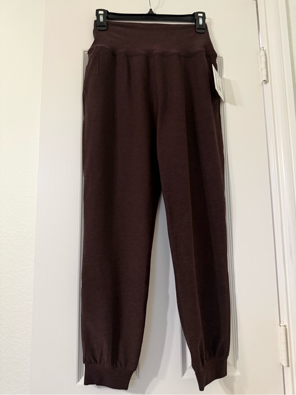 NWT Beyond Yoga Spacedye™ Midi Jogger in Dark Brown, Size Small - Picture 2 of 8